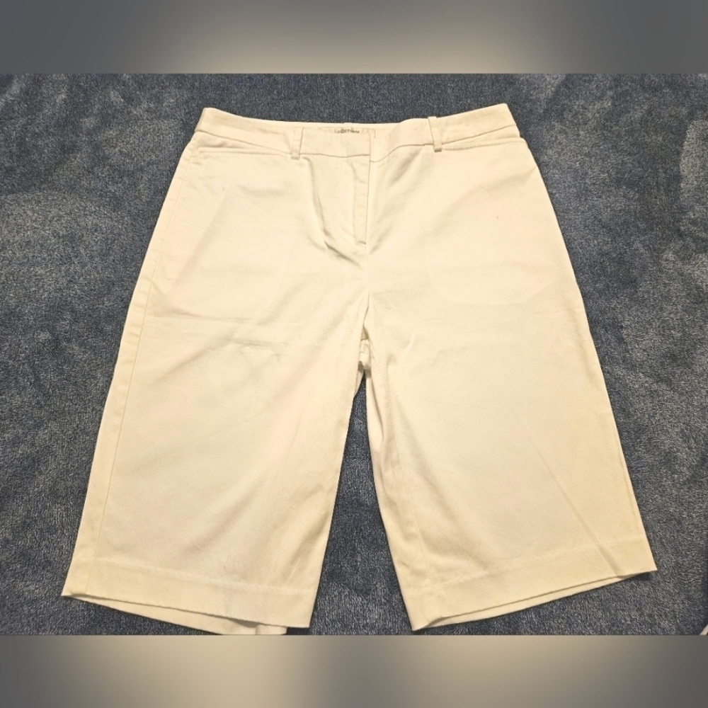 Liz Claiborne Bermuda Jackie size 6